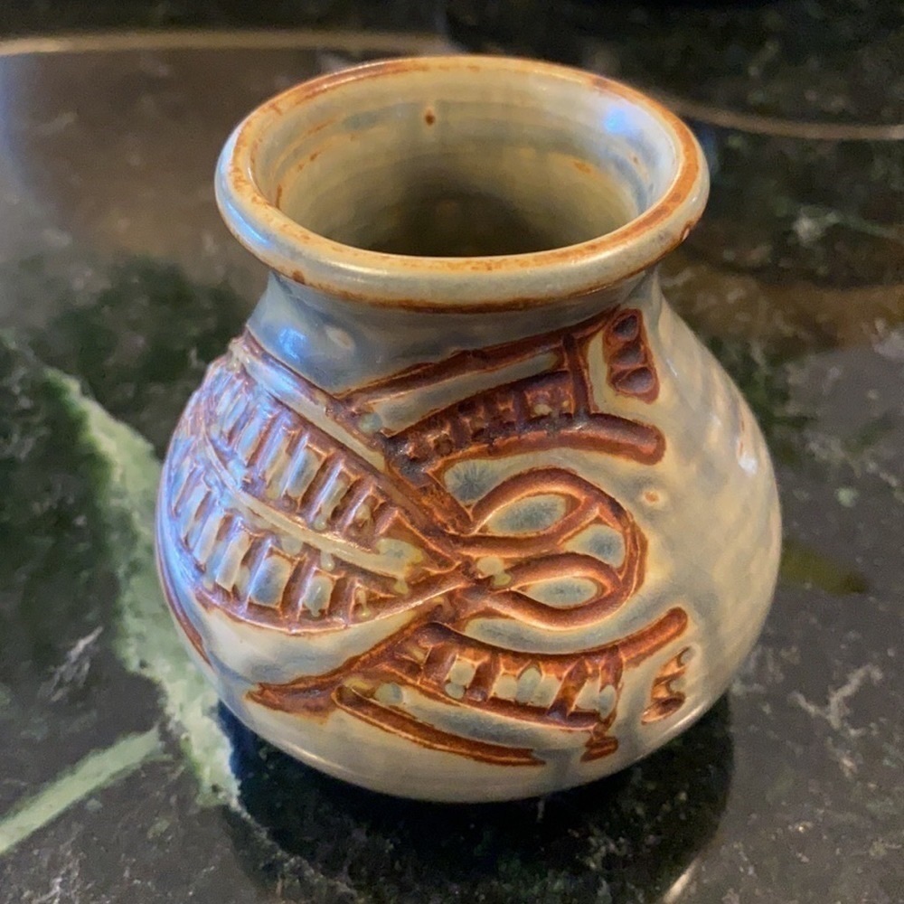 Fine Art Yarrabah Pottery Australian Aboriginal E. Deemera Turtle Vase Pot - Picture 12 of 12